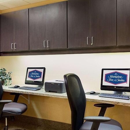 Hampton Inn & Suites Chicago/Сент-Чарльз Экстерьер фото
