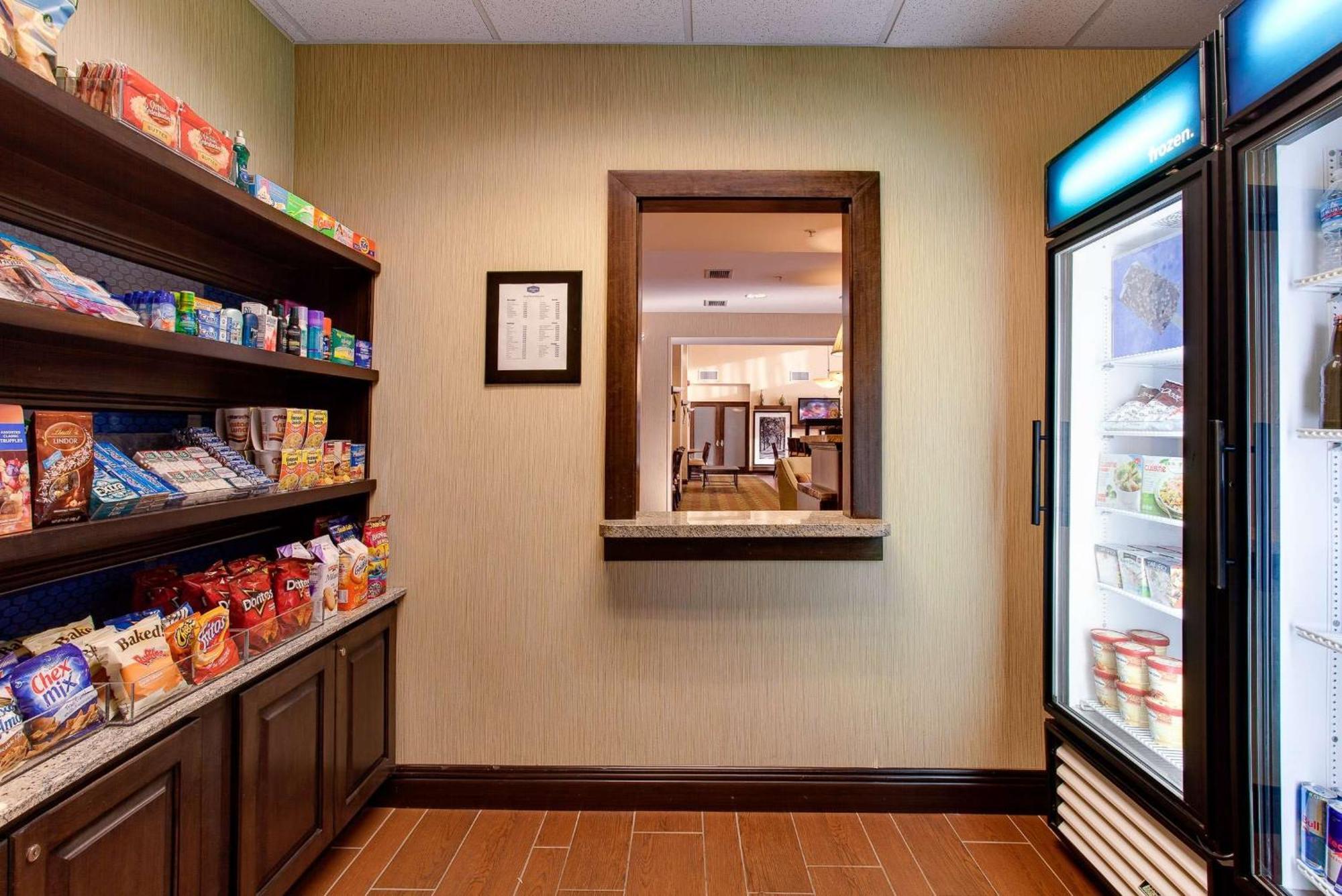 Hampton Inn & Suites Chicago/Сент-Чарльз Экстерьер фото